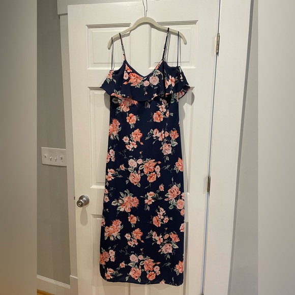 Collective Concepts flowered maxi dress - Picture 2 of 3